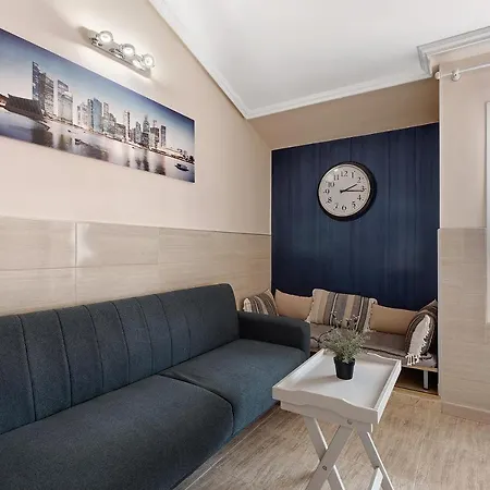 Torviscas Alta Vista Адехе